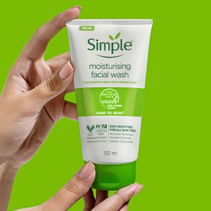 شوینده مرطوب کننده صورت سیمپل مدل Moisturising