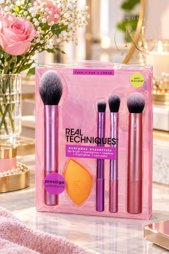 ست براش و پد آرایشی ریل تکنیک ( Real Techniques ) مدل Everyday Essentials